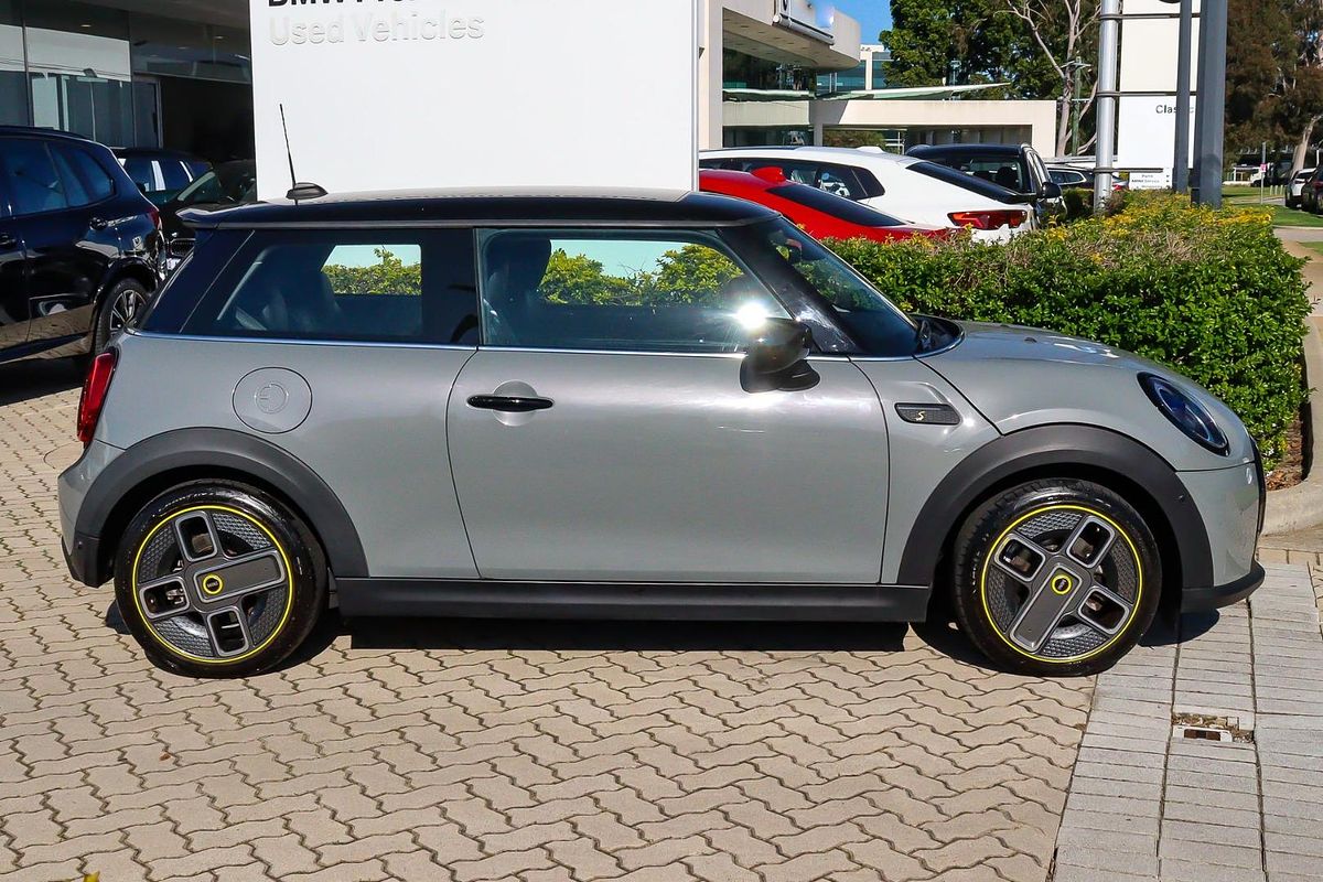 2022 MINI Hatch Cooper SE Classic F56 LCI-2