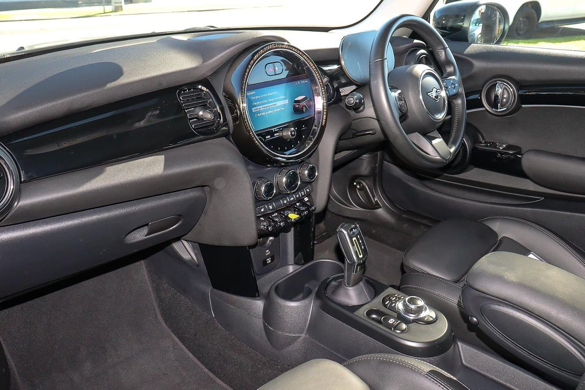2022 MINI Hatch Cooper SE Classic F56 LCI-2