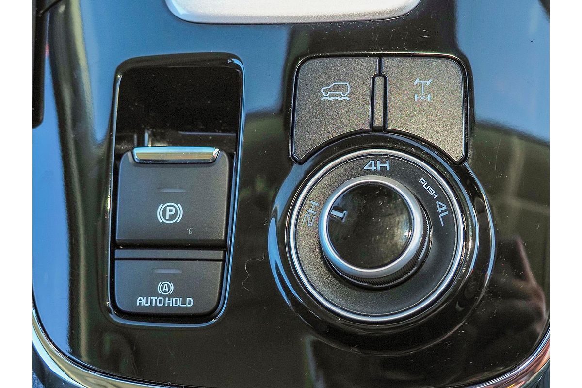 2023 Isuzu MU-X LS-T