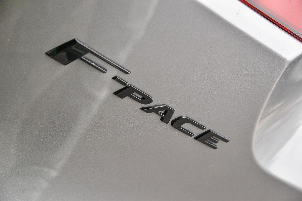 2023 Jaguar F-PACE P250 R-Dynamic SE X761