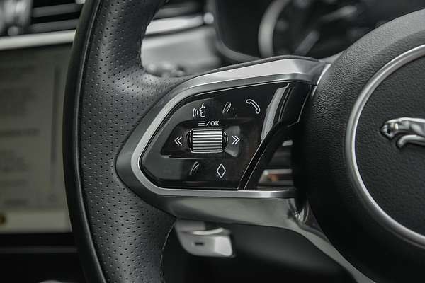2023 Jaguar F-PACE P250 R-Dynamic SE X761