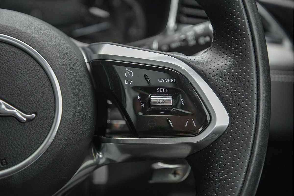 2023 Jaguar F-PACE P250 R-Dynamic SE X761