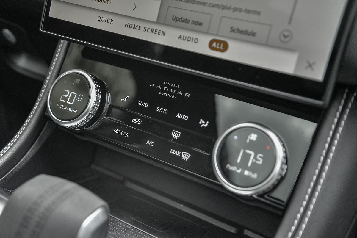 2023 Jaguar F-PACE P250 R-Dynamic SE X761