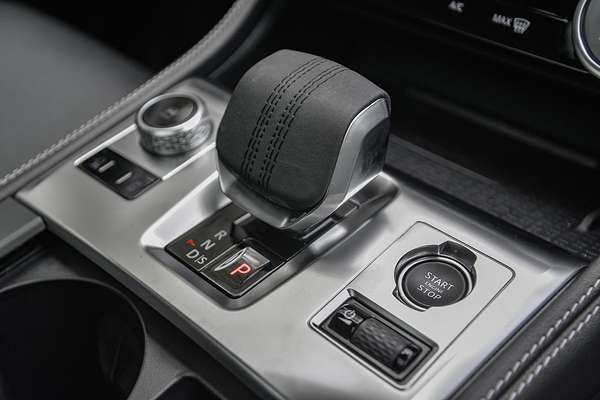 2023 Jaguar F-PACE P250 R-Dynamic SE X761