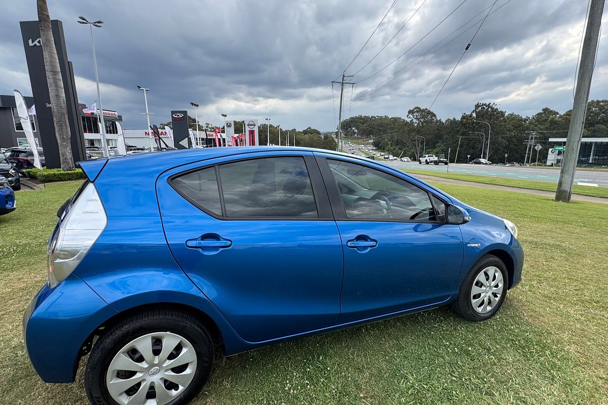 2012 Toyota Prius C NHP10R