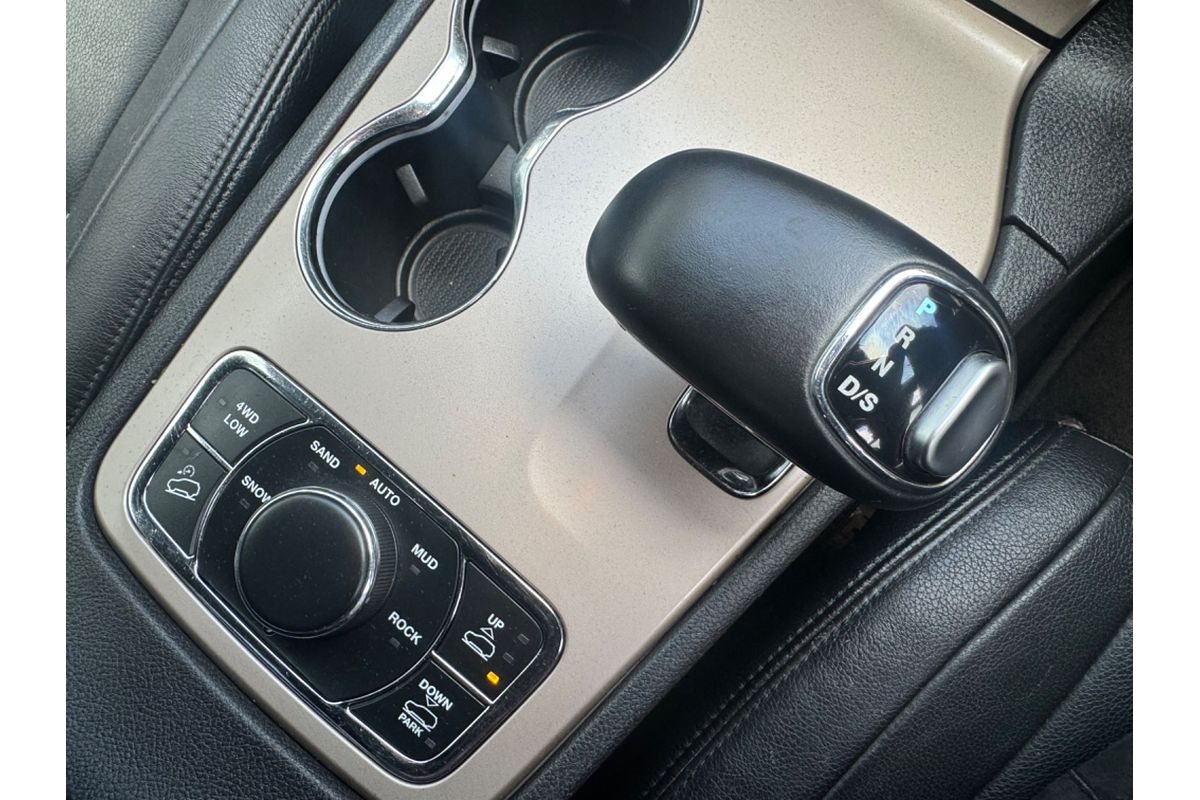 2013 Jeep Grand Cherokee Laredo WK