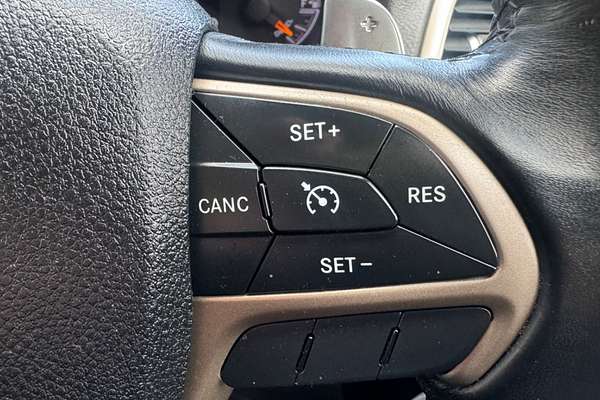 2013 Jeep Grand Cherokee Laredo WK