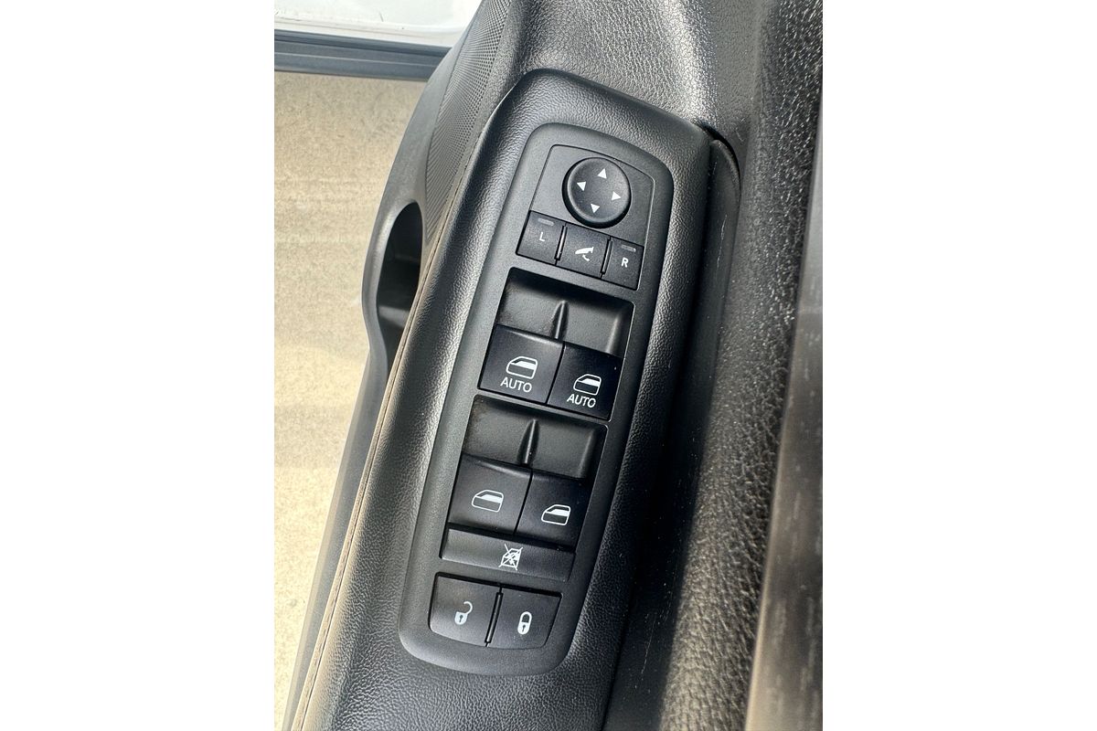 2013 Jeep Grand Cherokee Laredo WK