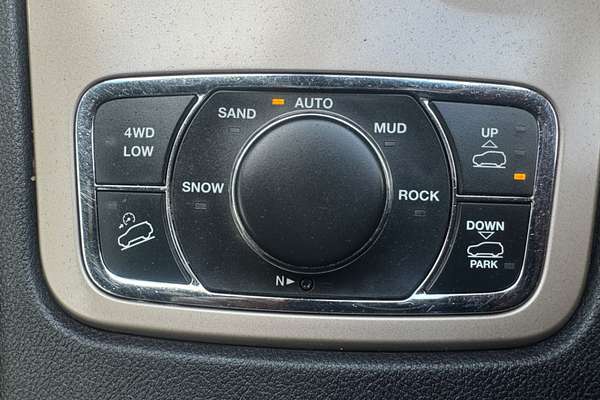2013 Jeep Grand Cherokee Laredo WK