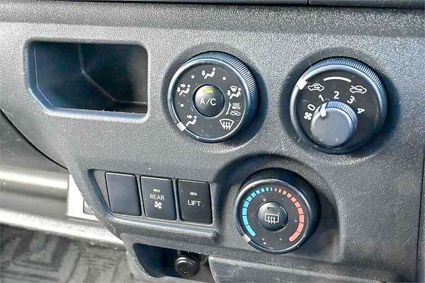 2014 Toyota Hiace Welcab TRH200