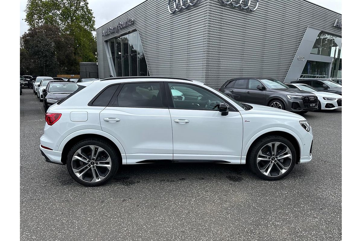 2024 Audi Q3 40 TFSI S Line F3