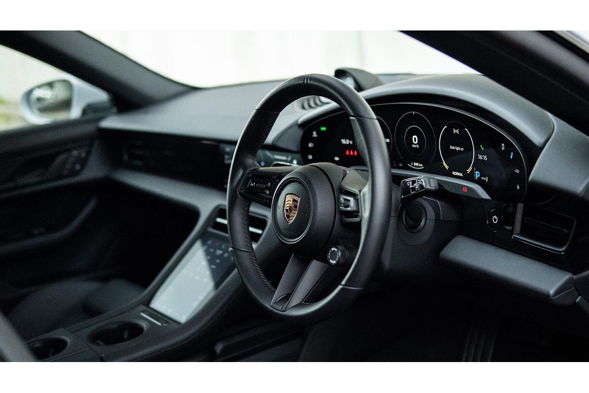 2022 Porsche Taycan 4S Y1B