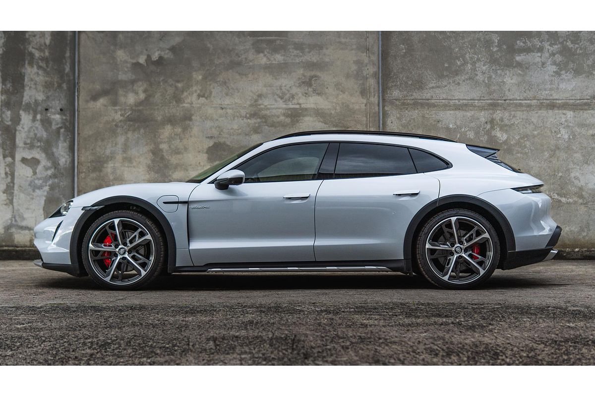 2022 Porsche Taycan 4S Y1B