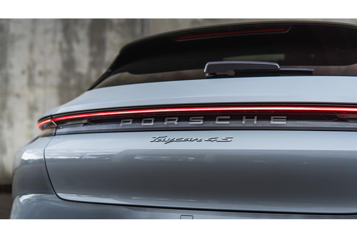 2022 Porsche Taycan 4S Y1B