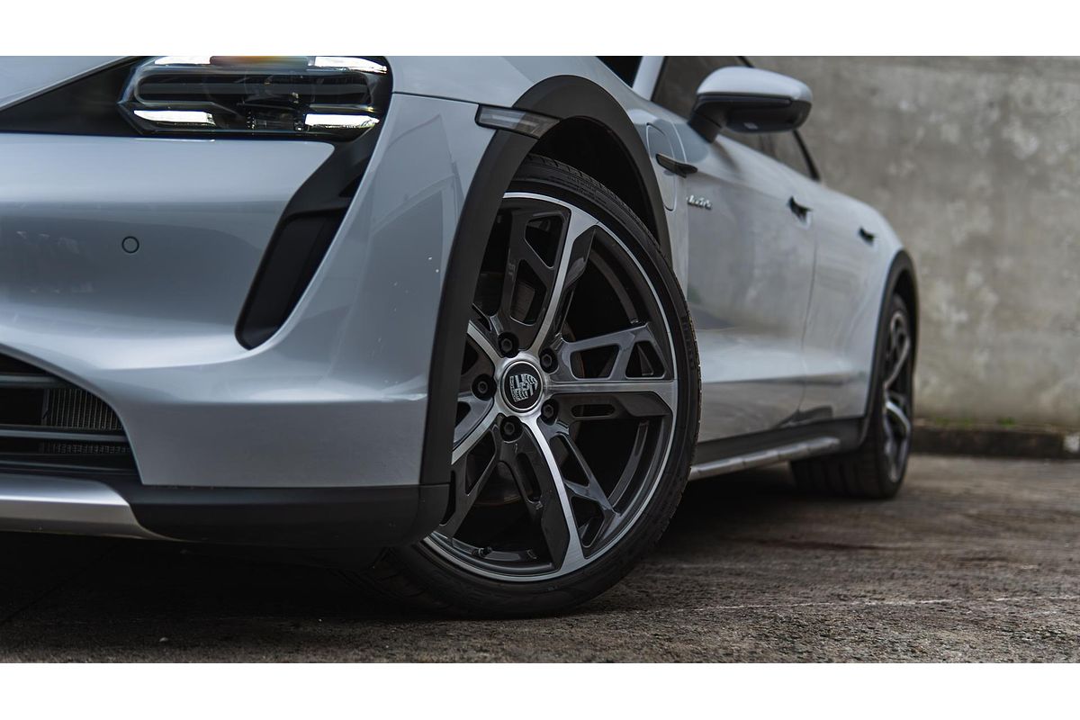2022 Porsche Taycan 4S Y1B