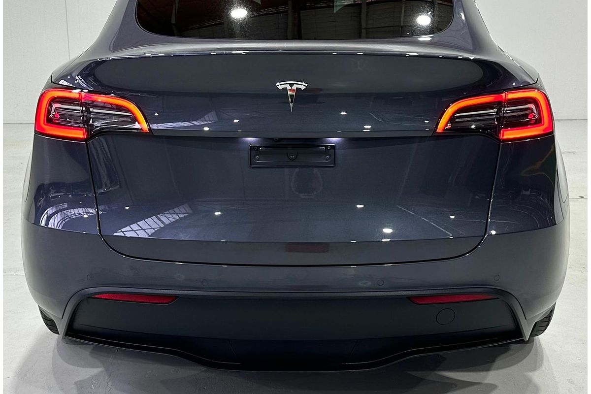 2022 Tesla Model Y Rear-Wheel Drive (No Series)