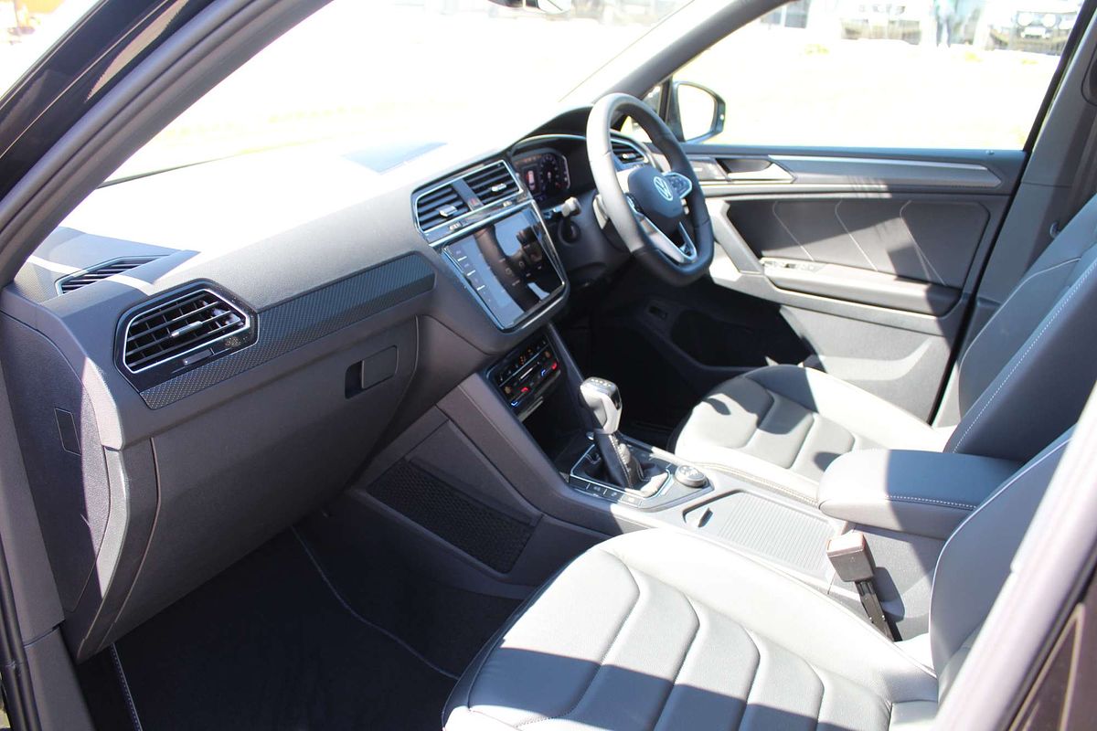 2024 Volkswagen Tiguan 162TSI R-Line 5N