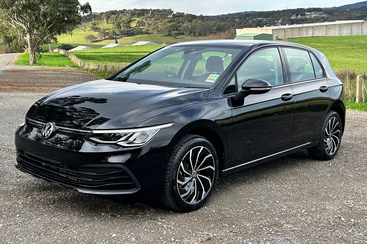 2024 Volkswagen Golf 110TSI Life 8
