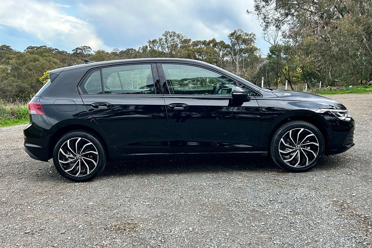 2024 Volkswagen Golf 110TSI Life 8