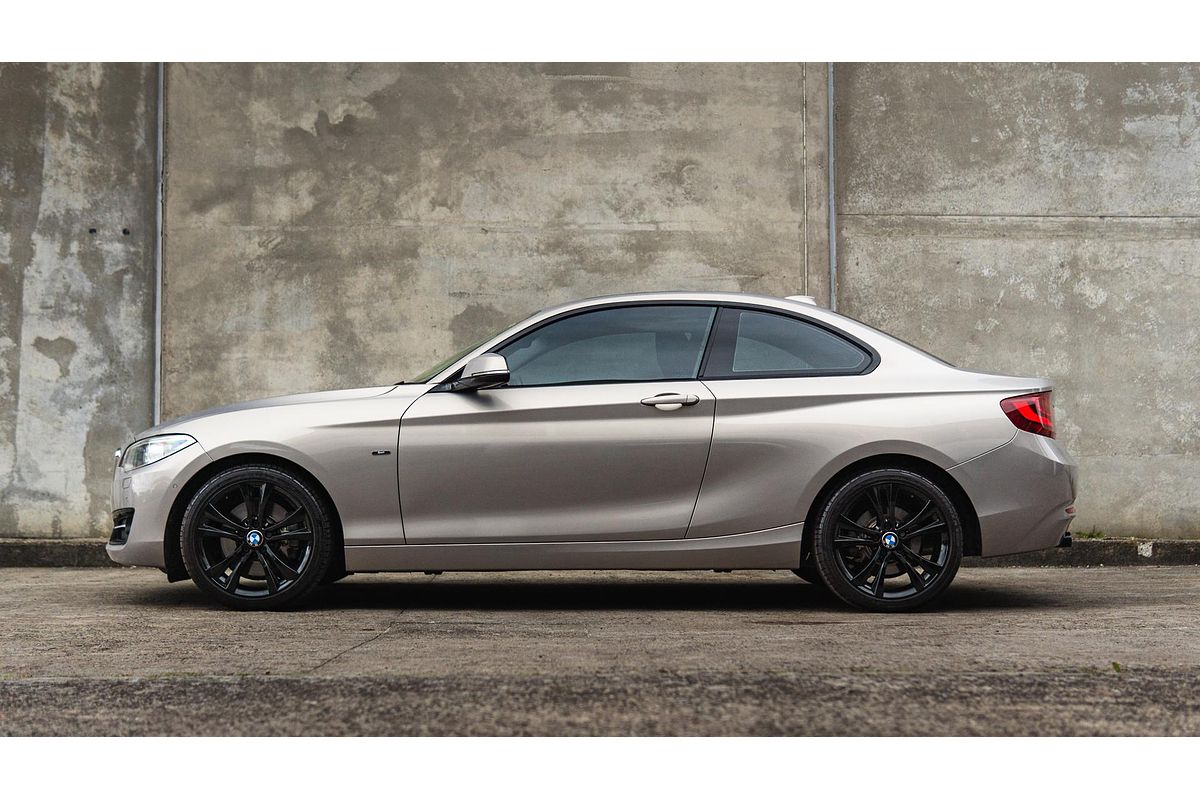2015 BMW 2 Series 228i Sport Line F22