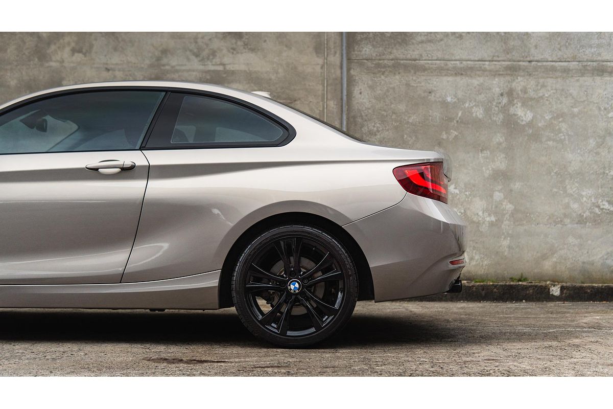 2015 BMW 2 Series 228i Sport Line F22