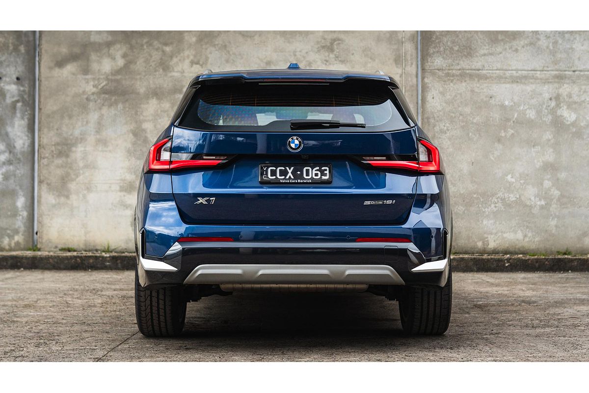 2022 BMW X1 sDrive18i U11