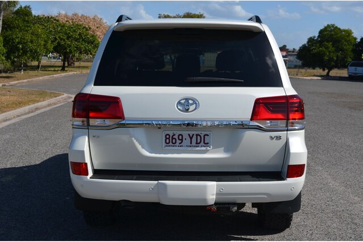 2018 Toyota Landcruiser VX in Crystal Pearl Used SUV Gladstone