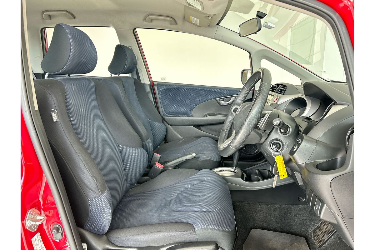 2013 Honda Jazz Vibe GE