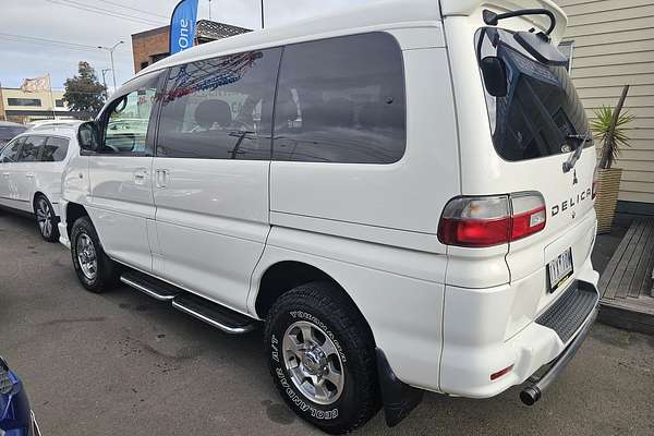 2005 Mitsubishi Delica Spacegear PD6W