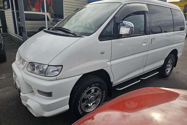 2005 Mitsubishi Delica Spacegear PD6W
