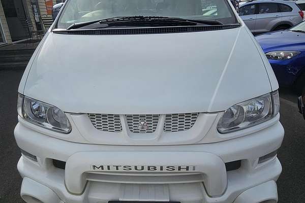 2005 Mitsubishi Delica Spacegear PD6W