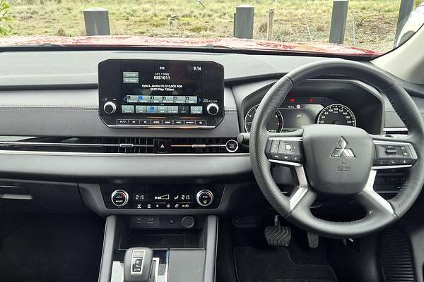 2023 Mitsubishi Outlander LS ZM