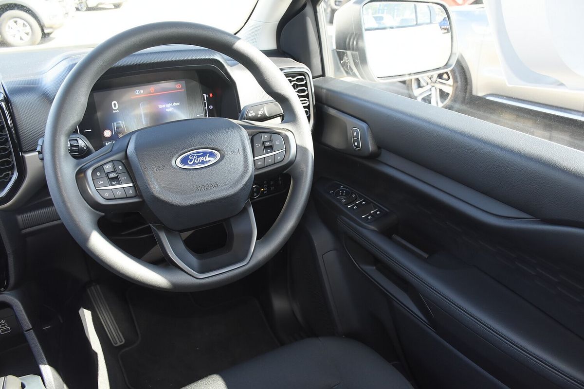 2023 Ford Everest Ambiente