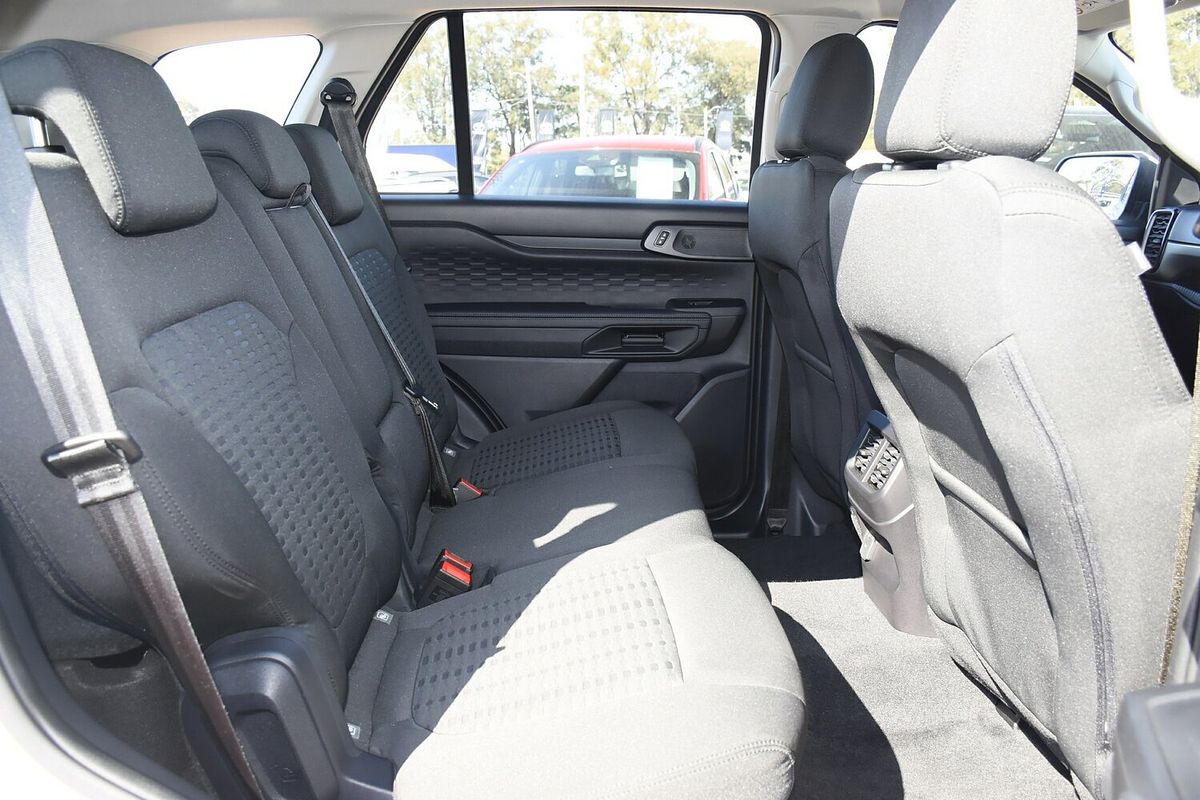 2023 Ford Everest Ambiente