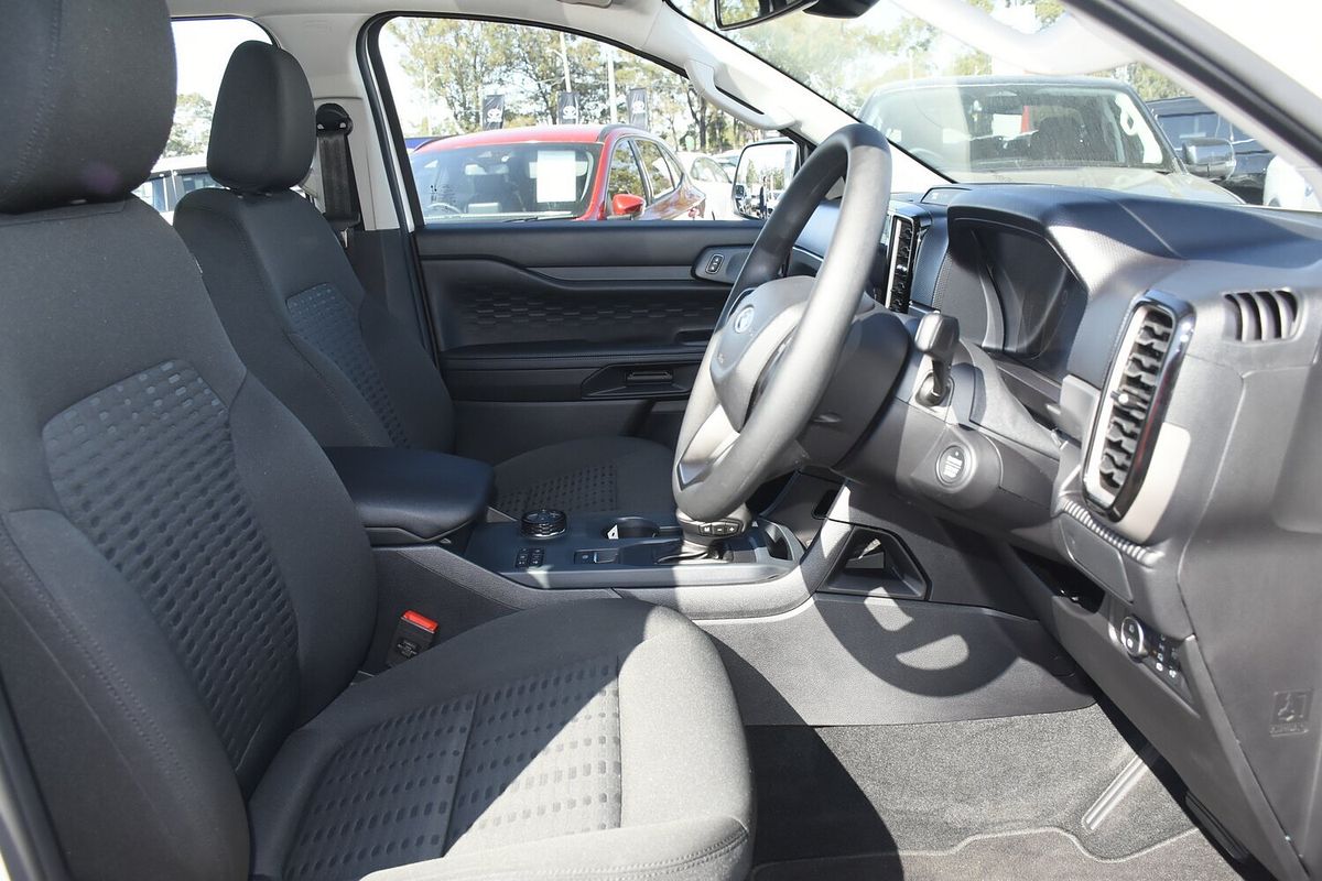 2023 Ford Everest Ambiente