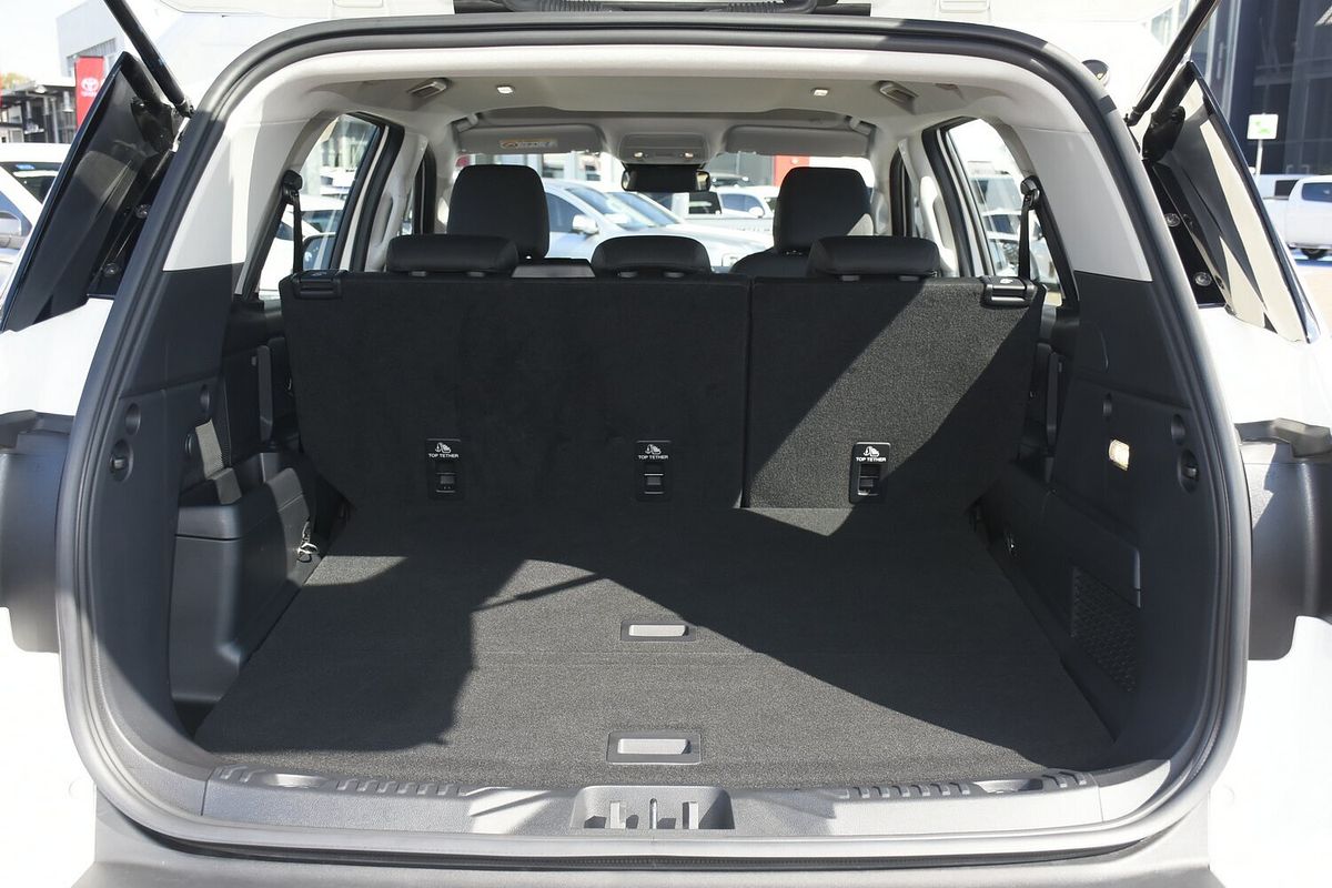 2023 Ford Everest Ambiente
