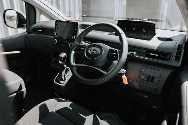 2024 Hyundai STARIA LOAD US4.V3