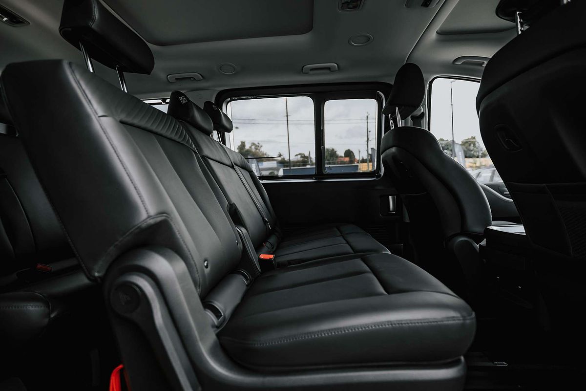 2024 Hyundai STARIA Highlander US4.V3