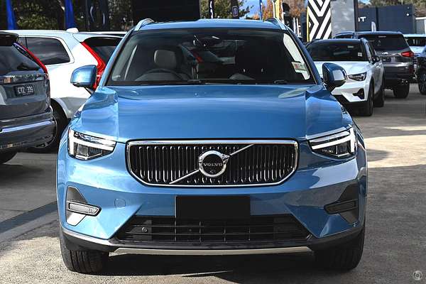 2024 Volvo XC40 Plus B4