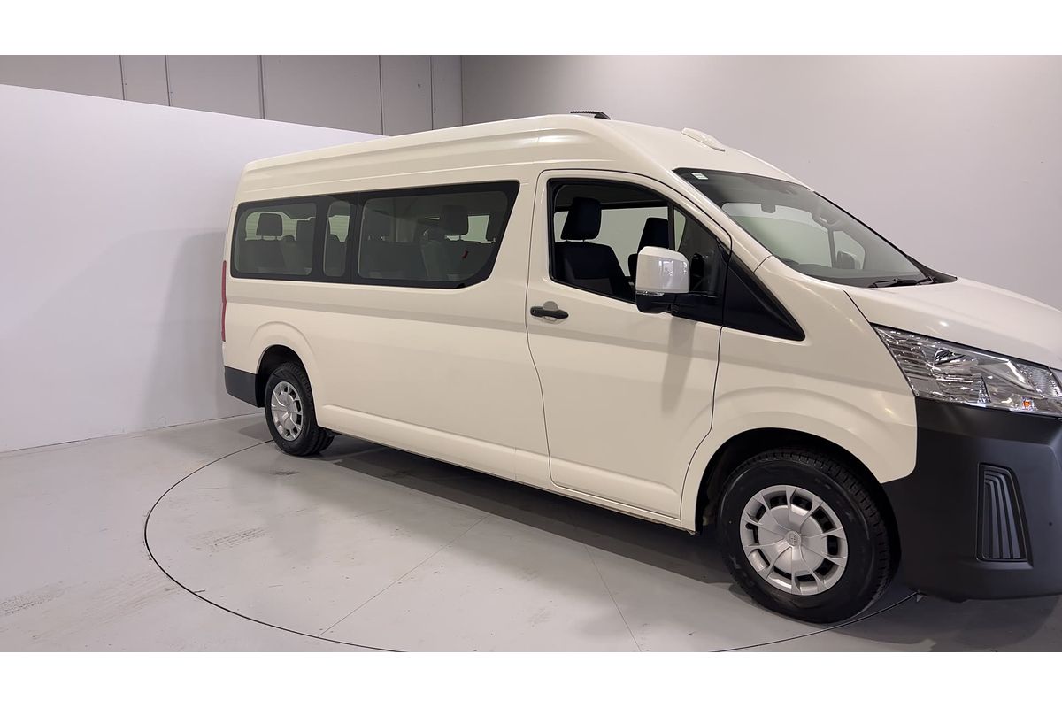 2022 Toyota Hiace Commuter GDH322R