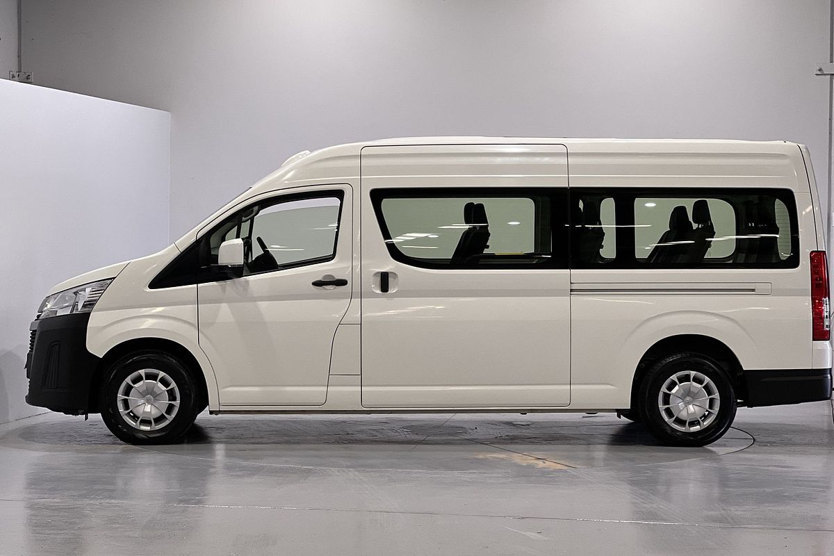 2022 Toyota Hiace Commuter GDH322R