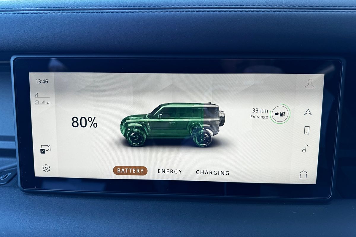 2024 Land Rover Defender 110 P400e X-Dynamic SE L663
