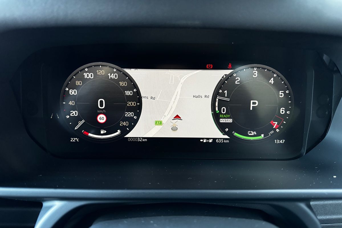2024 Land Rover Defender 110 P400e X-Dynamic SE L663