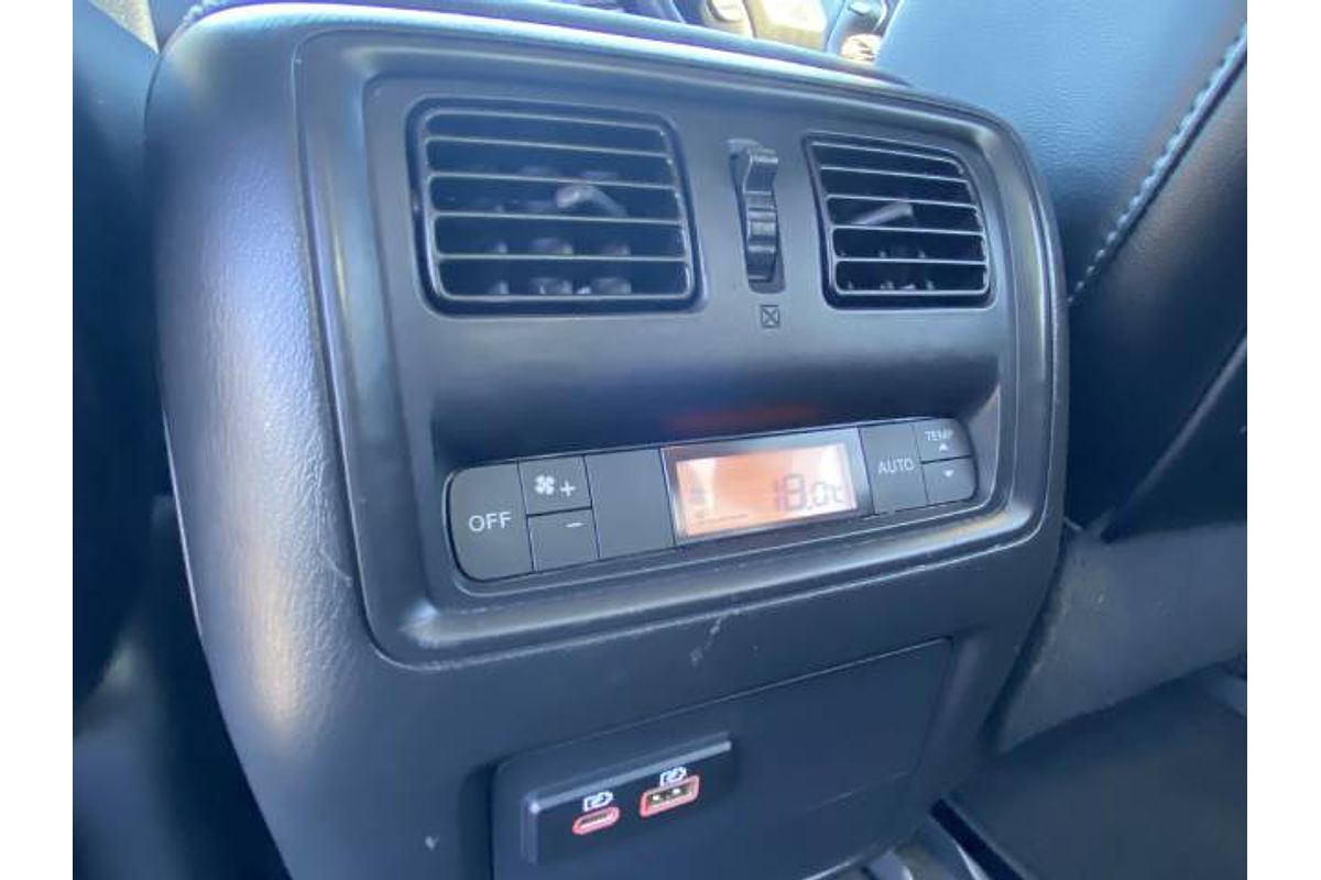 2019 Nissan Pathfinder ST-L R52 Series III