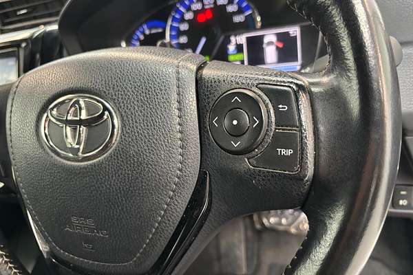 2016 Toyota Corolla Fielder Hybrid Fielder Hybrid Cross NKE165