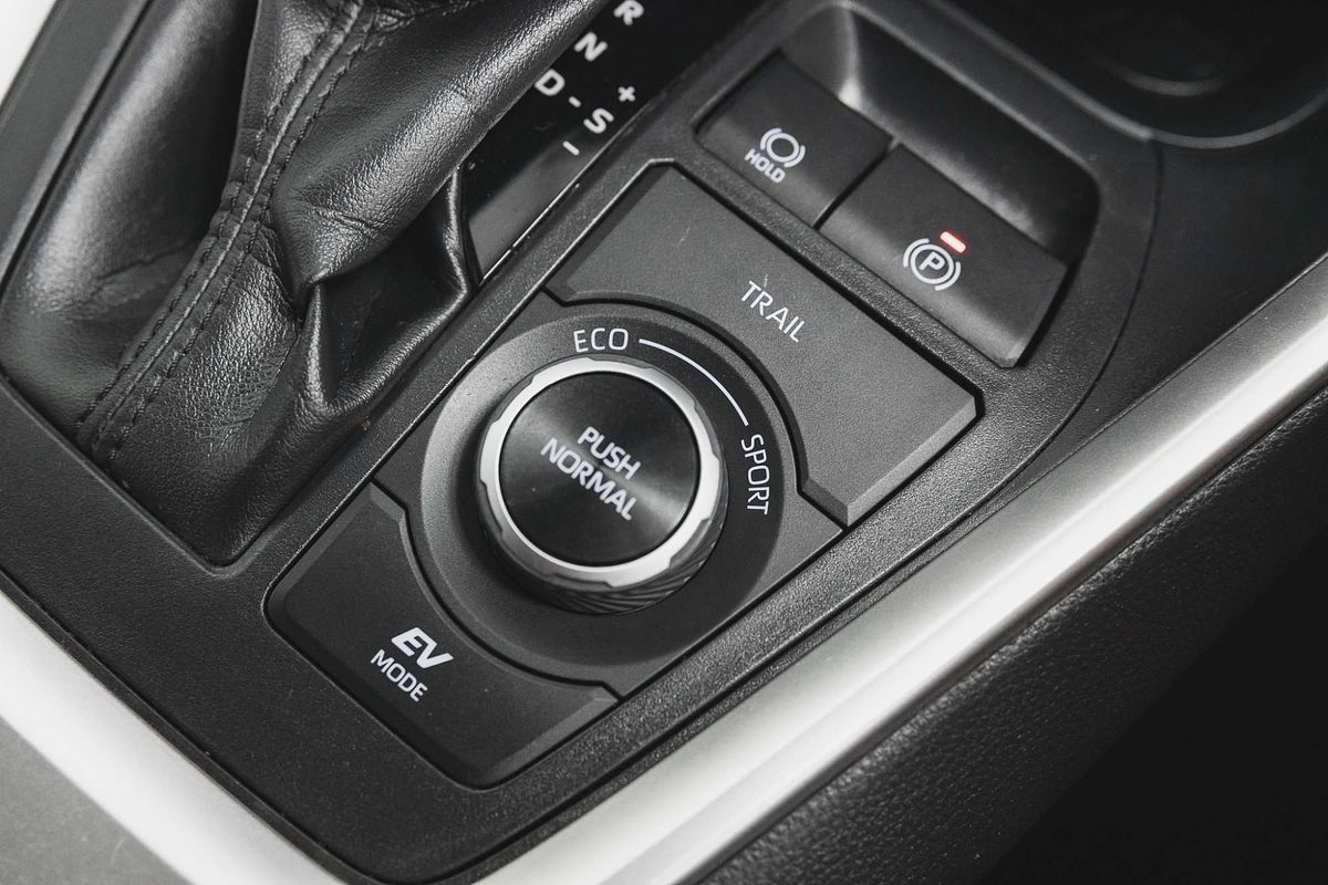 2020 Toyota RAV4 GXL AXAH54R
