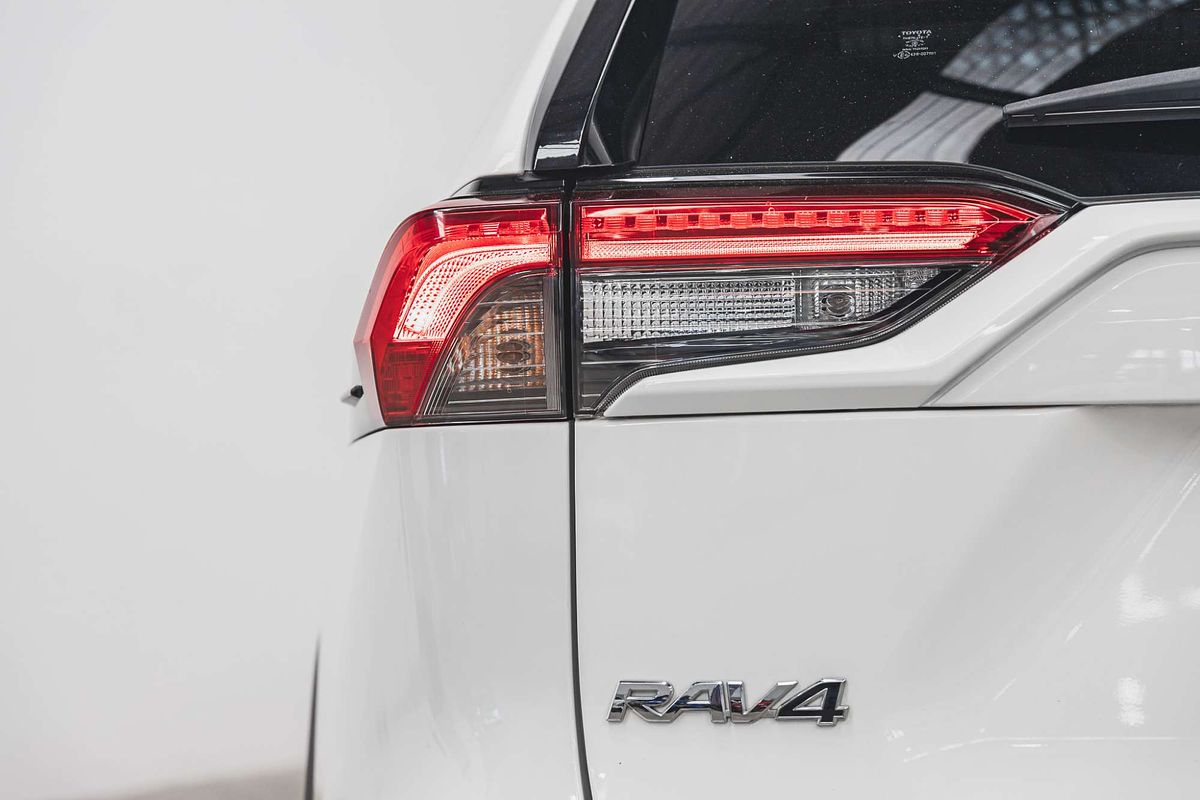 2020 Toyota RAV4 GXL AXAH54R