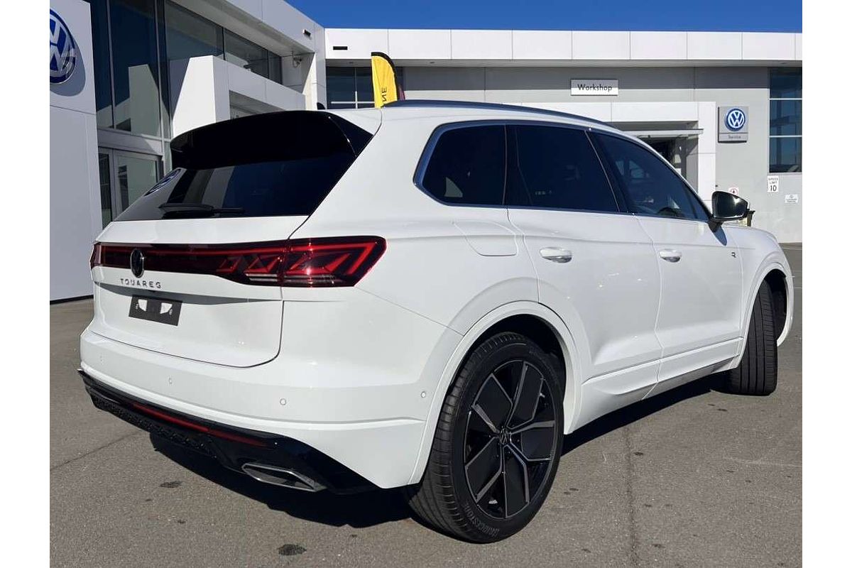 2024 Volkswagen Touareg 210TDI R-Line RC