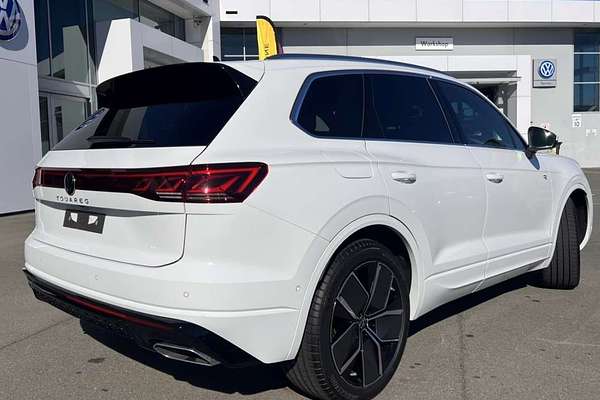 2024 Volkswagen Touareg 210TDI R-Line RC