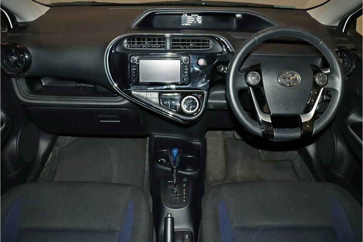 2019 Toyota Prius C NHP10R